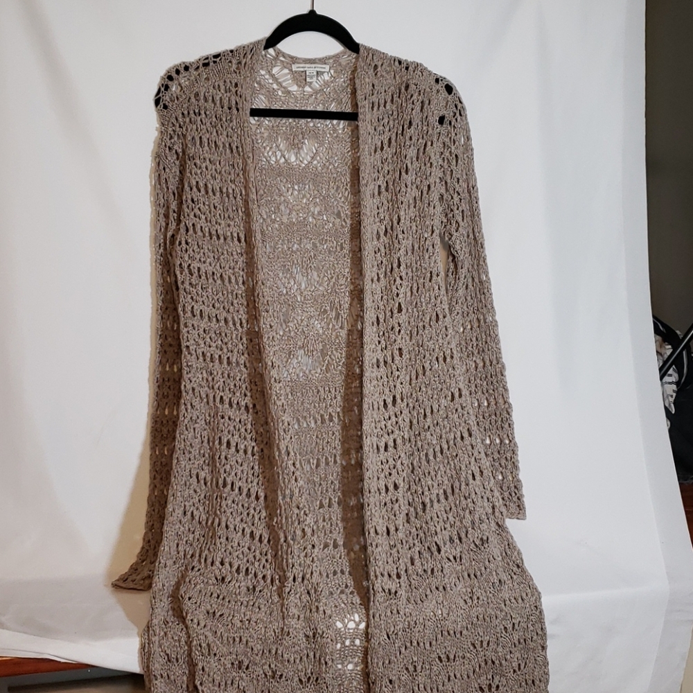 Lightly worn American Eagle full length sweater